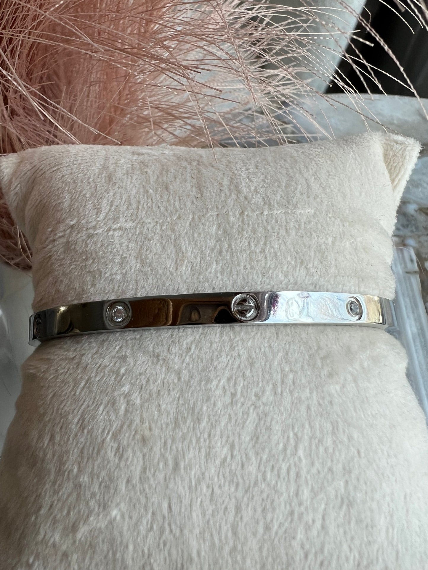 White gold diamond eternity bracelet - Thin 4mm